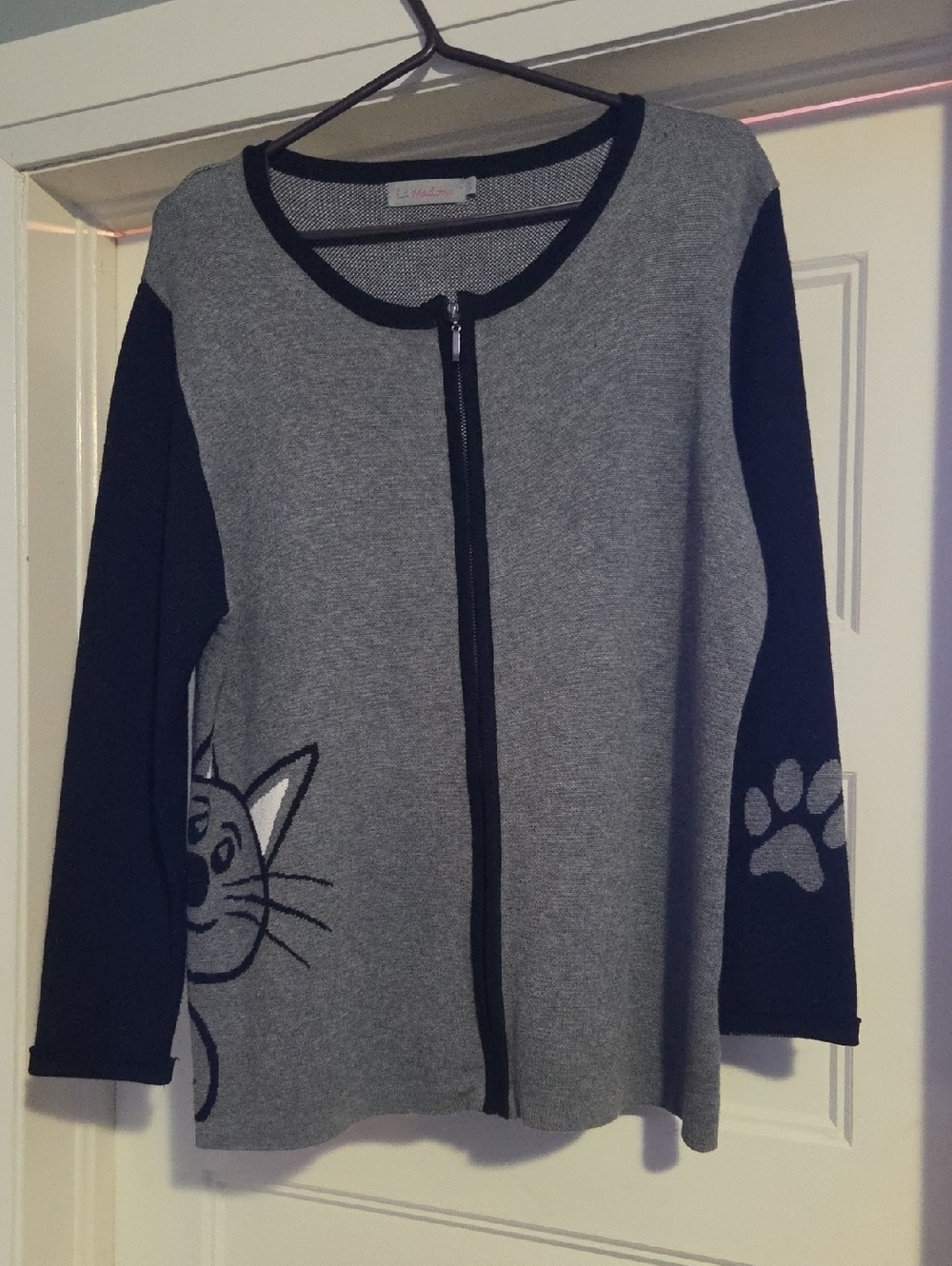 Gray & Black Cat Zip Cardigan